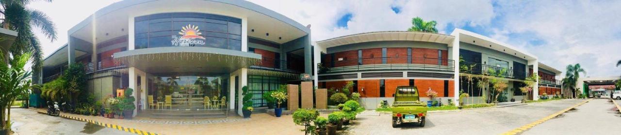 The Horizon Suites And Arcade General Santos City Exteriör bild